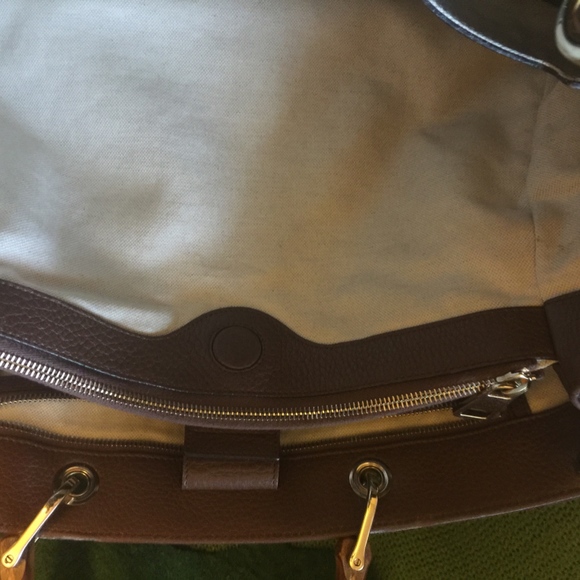 Designer Handbag - Picture 3 of 8